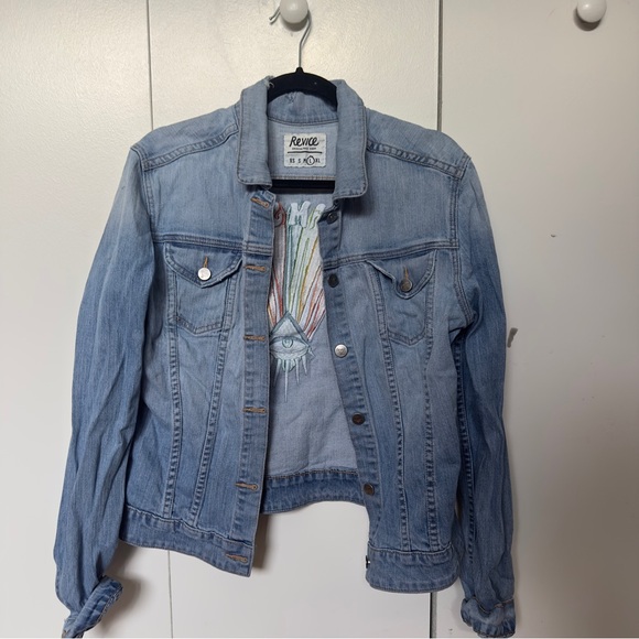 REVICE Light Blue Denim Jacket with Rainbow 'Dream State' Back Patch - Picture 4 of 7